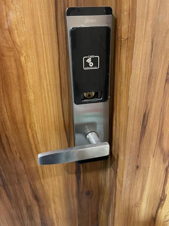 סילבאסה Hotel Vardhan מראה חיצוני תמונה